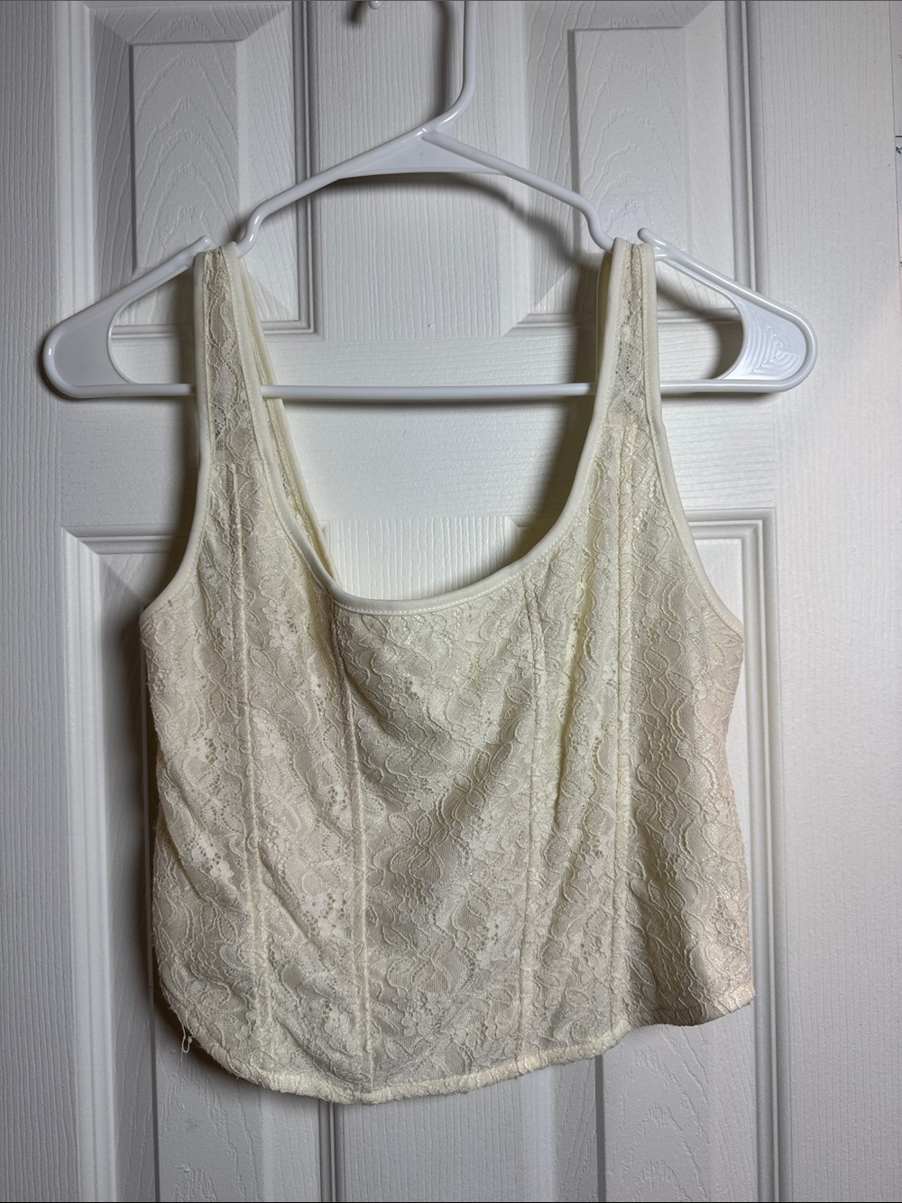 Lace Scoop Neck Cropped Tank Top - Cream